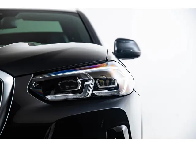 BMW X3 xDrive30e High Executive 2022 Hybride Benzine 28