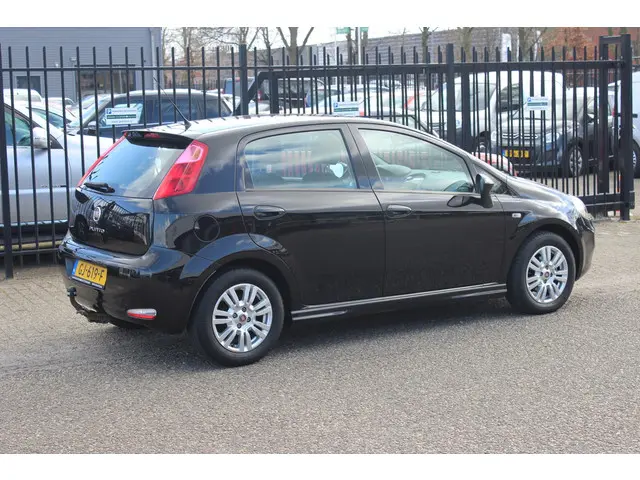 Fiat Punto Evo 1.3 M-Jet Lounge 2015 Diesel 7
