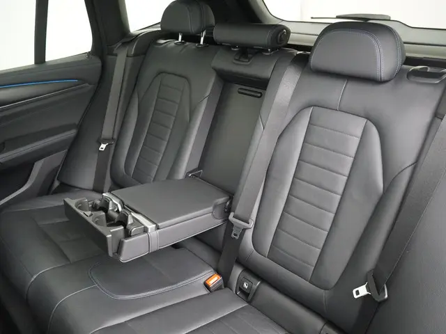 BMW iX3 High Executive 80 kWh 2022 Elektrisch 13