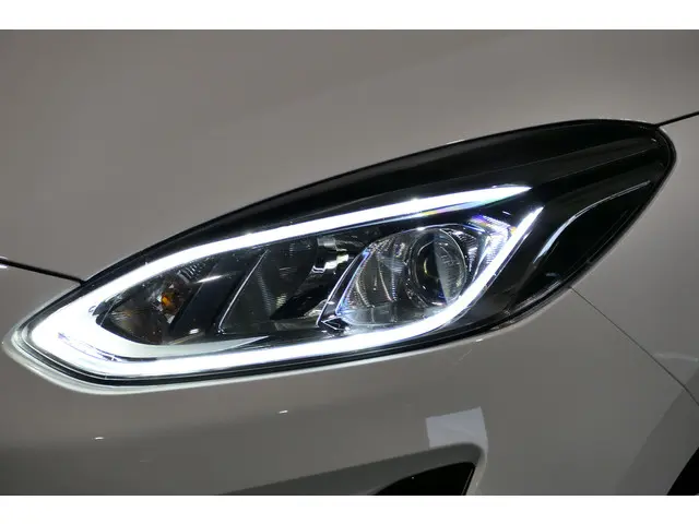 Ford Fiesta 1.0 EcoBoost Titanium 2021 Benzine 44