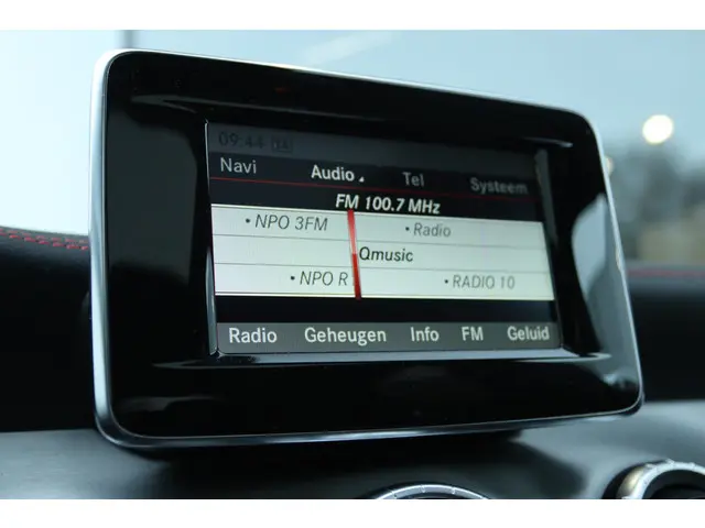 Mercedes-Benz CLA 250 PRESTIGE AMG 2013 Benzine 33