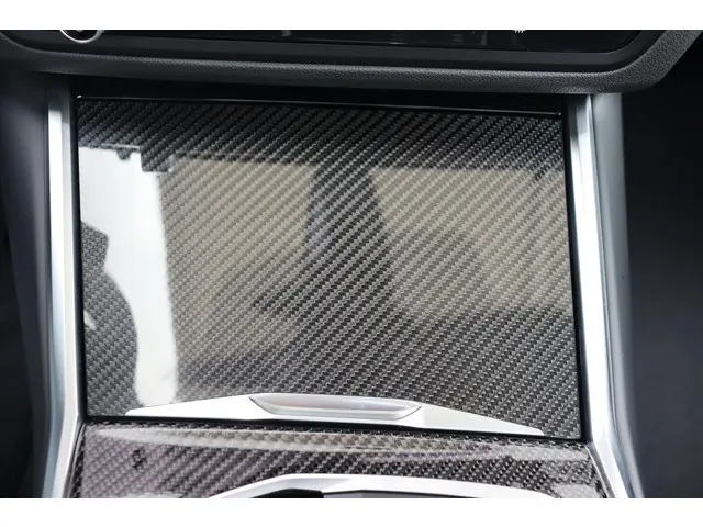 BMW 3 Serie 330e xDrive 2025 Hybride Benzine 30