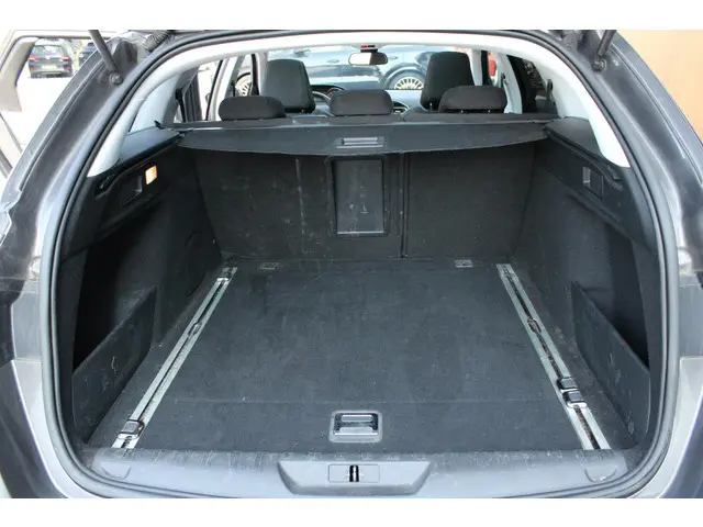 Peugeot 308 SW 1.5 BlueHDi Blue Lease Premium 2020 Diesel 6