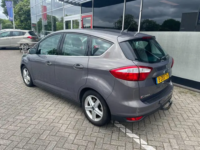 Ford C-MAX 1.0 Edition Plus / camera / trekhaak 2014 Benzine 25