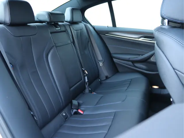 BMW 5 Serie 545e xDrive 2022 Hybride Benzine 26