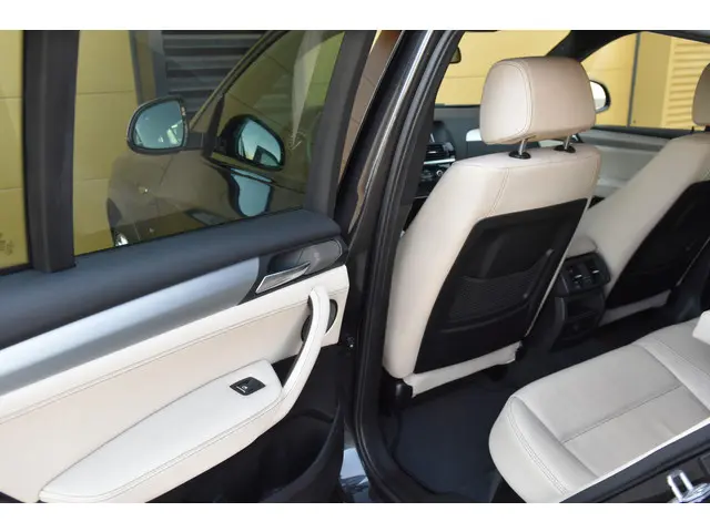 BMW X4 M40i High Executive 2017 Benzine 12