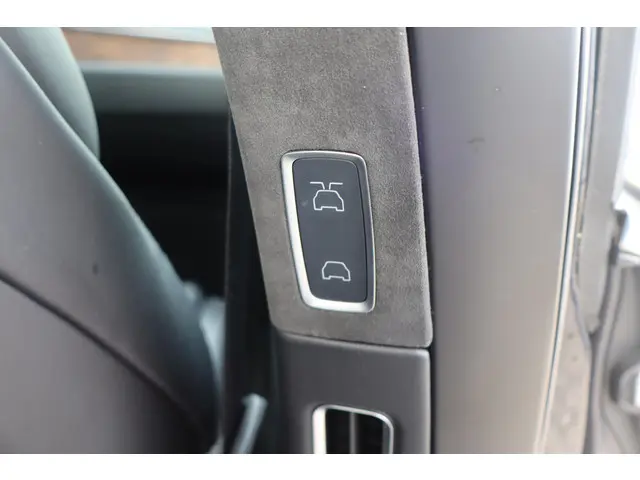 Tesla Model X 100D 2017 Elektrisch 17