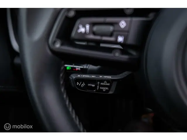 Porsche 911 3.0 Carrera 2020 Benzine 64