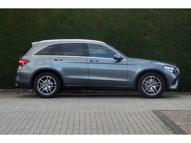 Mercedes-Benz GLC GLC 300 4M AMG line 2018 Benzine 4