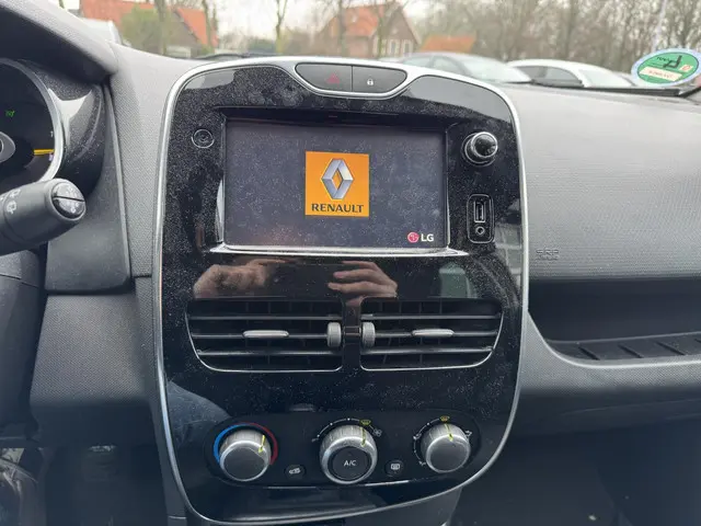 Renault Clio Estate 1.5 dCi ECO Night&Day 2015 Diesel 13