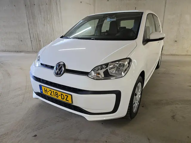 Volkswagen up! 1.0 BMT move up! 2020 Benzine 3