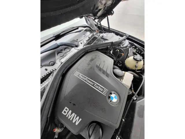 BMW 3 Serie 320 I Hi executive modern 2015 Benzine 25