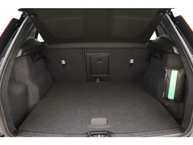 Volvo XC40 Recharge Core 70 kWh 2022 Elektrisch 10