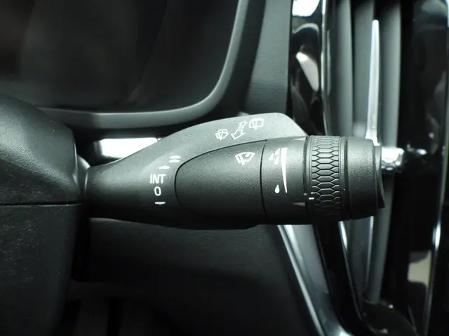 Volvo V60 2.0 B4 MHEV diesel R-Design 2021 Diesel 44