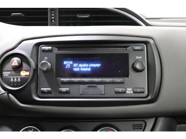 Toyota Yaris 1.0 VVT-i Comfort, 2017 Benzine 32