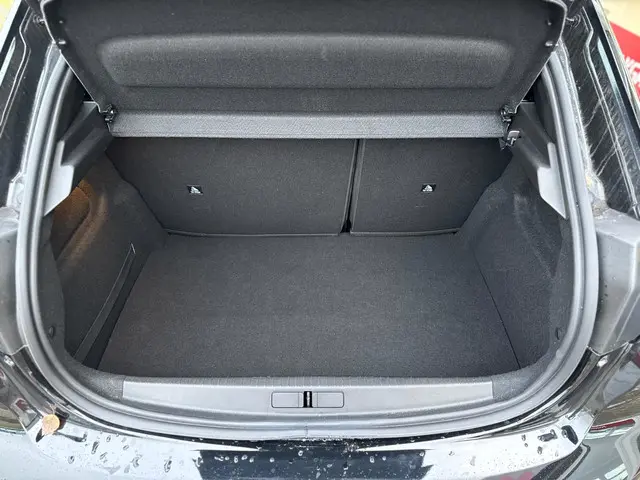 Peugeot 208 1.2 PureTech Active 2022 Benzine 35