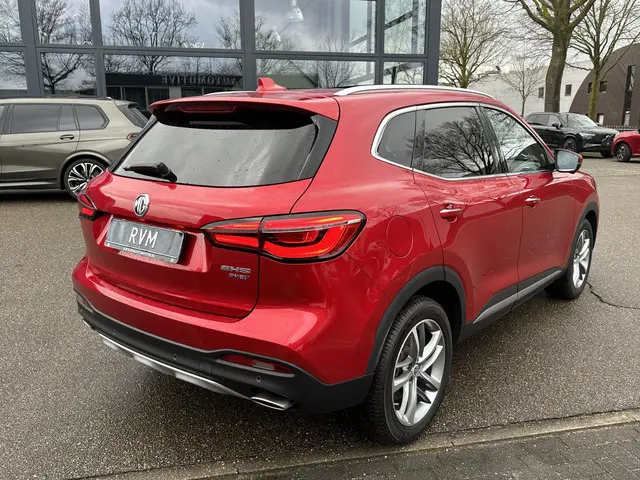 MG EHS 1.5 TGDI Luxury 2023 Hybride Benzine 4