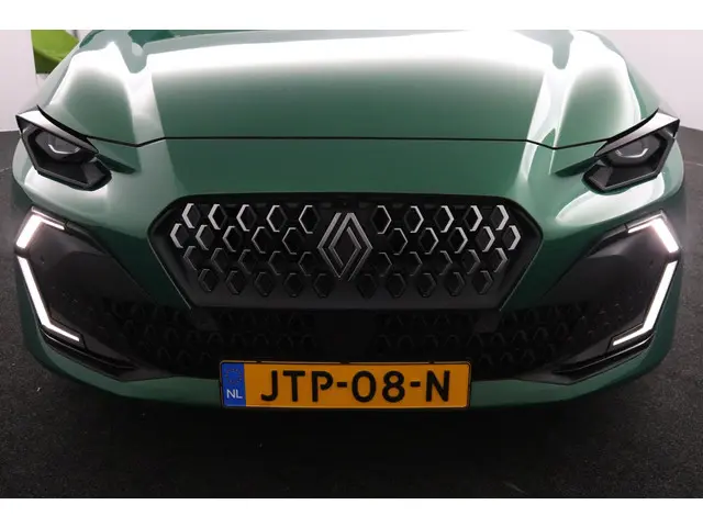 Renault Clio 1.8 Hybrid 160 techno 2026 Hybride Benzine 50