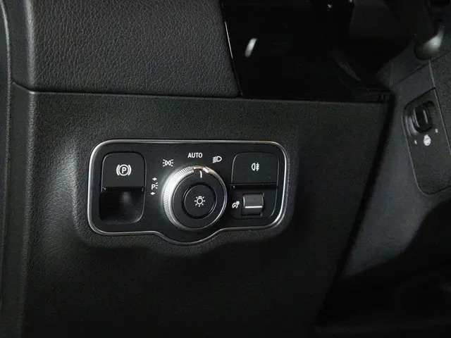 Mercedes-Benz EQA 250+ AMG Line 2024 Elektrisch 18
