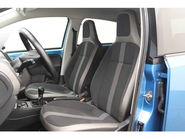 Volkswagen up! 1.0 BMT high up! 2019 Benzine 9