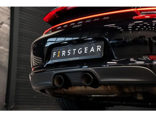 Porsche 911 3.0 Carrera 4S 2016 Benzine 23