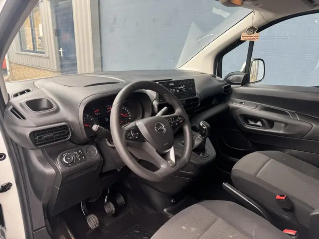 Opel Combo 1.5D L1H1 Edition 2019 Diesel 15