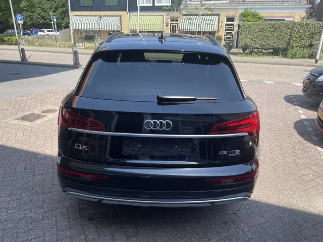 Audi Q5 45 TFSI S Line edition 2021 Benzine 5