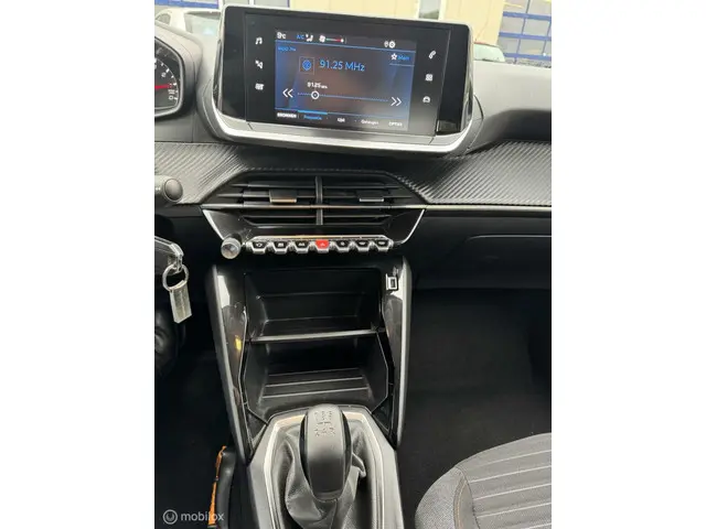Peugeot 208 1.2 PureTech Active Pack 2021 Benzine 17