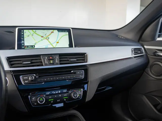 BMW X1 xDrive20i 2019 Benzine 11