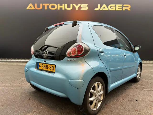 Toyota Aygo 1.0 VVT-i Dynamic Blue Automaat 2013 Benzine 22
