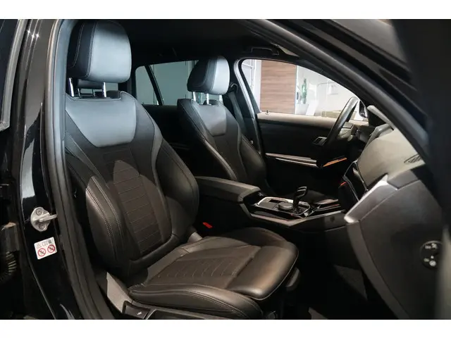 BMW 3 Serie Touring 318i High Executive 2021 Benzine 15