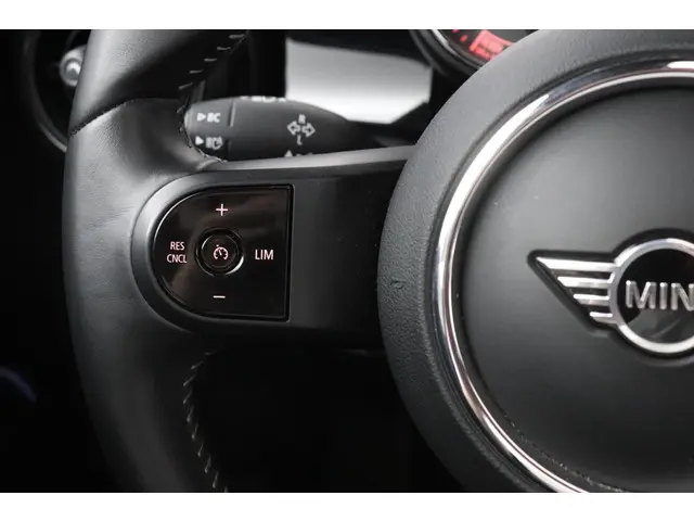 MINI Cooper 1.5 Camden Plus Edition 2023 Benzine 26