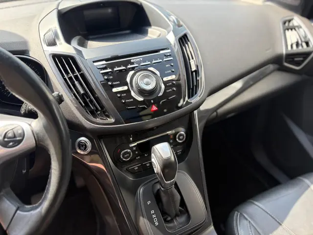 Ford Kuga 1.6 Titanium Plus 4WD 2014 Benzine 20