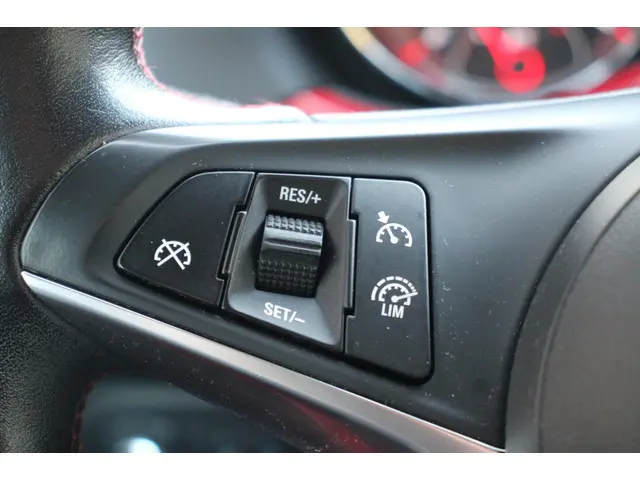 Opel ADAM 1.2 Sport 2015 Benzine 17