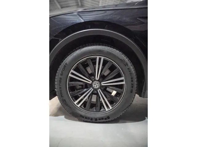 Volkswagen Tiguan 2.0 TSI 4Motion Highline 2017 Benzine 6