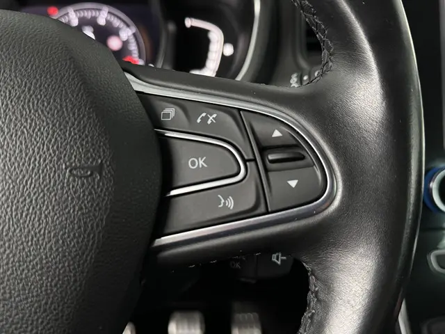 Renault Scénic 1.3 TCe 140 Bose 2020 Benzine 30
