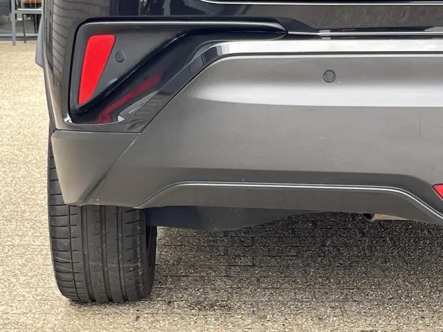 Toyota C-HR 1.8 Hybrid Dynamic 2020 Hybride Benzine 45