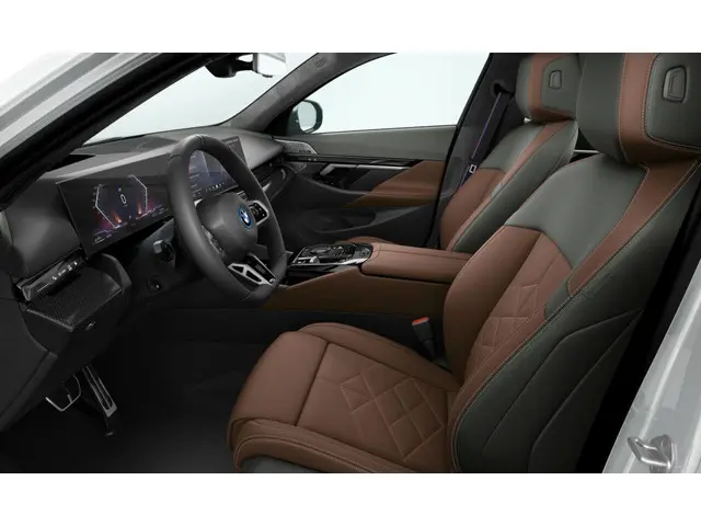 BMW 5 Serie Touring 2025 Hybride Benzine 4