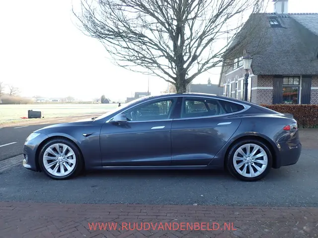 Tesla Model S LONG RANGE PLUS !! RAVEN 2020 Elektrisch 6