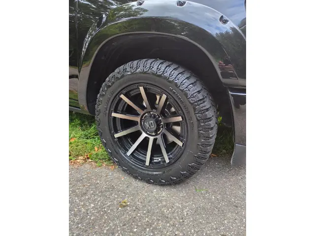 Dodge Ram 1500 5.7 V8 4x4 Crew Cab Laramie 2020 LPG/Gas 20