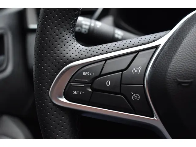 Renault Clio TCe 90 GPF techno 2024 Benzine 21
