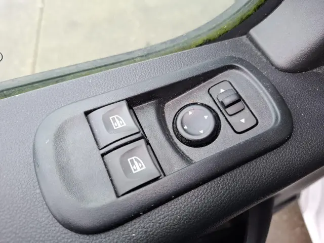 Opel Movano 2.3 Turbo L2H2 DC 2022 Diesel 24