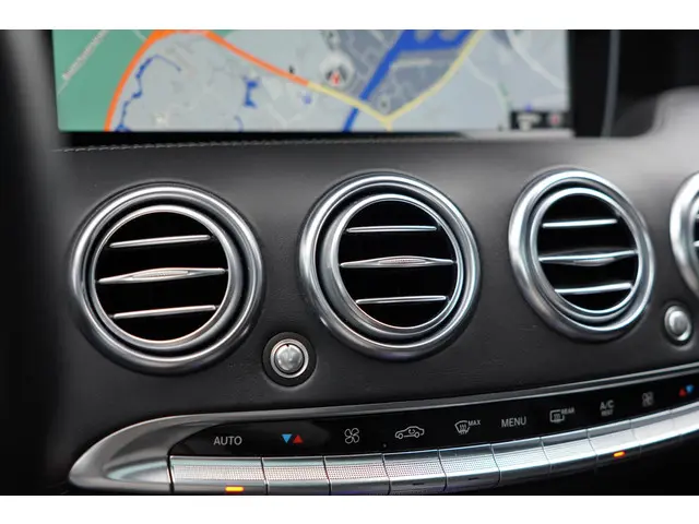 Mercedes-Benz S-Klasse Coupé 500 4Matic 2016 Benzine 31