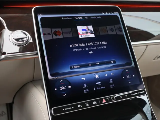 Mercedes-Benz S-Klasse 680 4MATIC Maybach 2023 Benzine 30