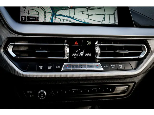 BMW 1 Serie 118i Executive | LED | Carplay | 2020 Benzine 34