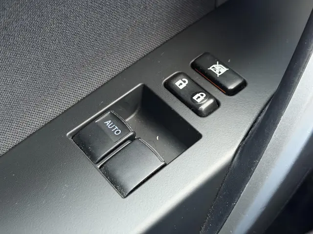 Toyota Auris 1.8 Hybrid Aspiration 2013 Hybride Benzine 28