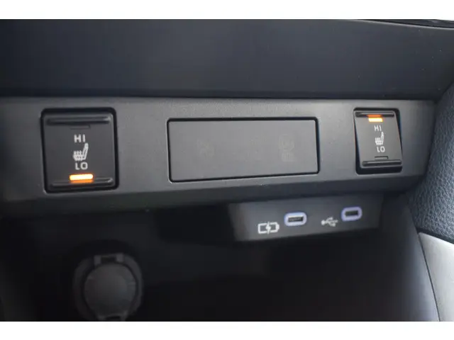 Mazda 2 Hybrid 1.5 Homura Plus 2025 Hybride Benzine 26