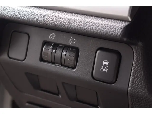 Subaru Forester 2.0 Luxury 2014 Benzine 15