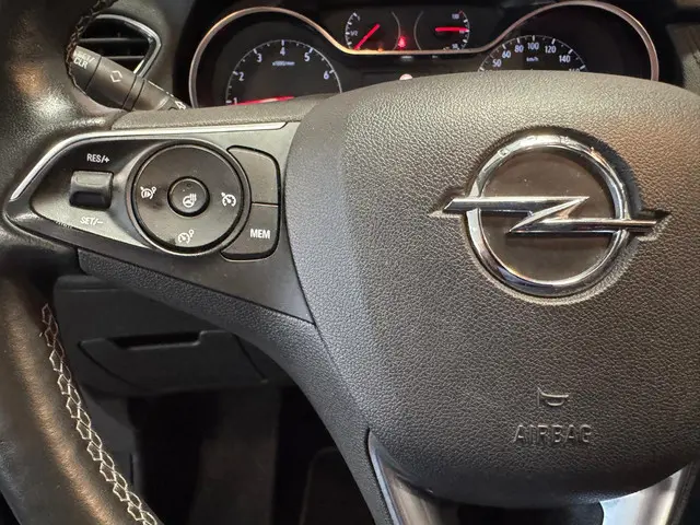 Opel Grandland X 1.2 Turbo Ultimate 2018 Benzine 26