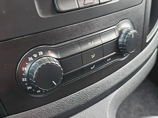 Mercedes-Benz Vito 109 2018 Diesel 10